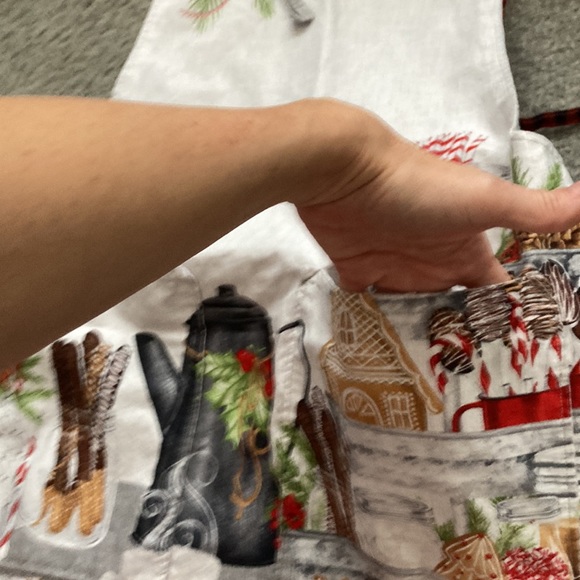Christmas baking apron one size fits most great condition - Picture 3 of 5